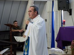 09. Chegada na Escola e Missa