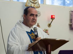21. Chegada na Escola e Missa