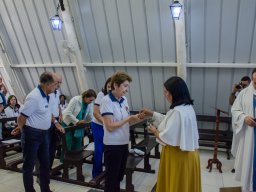 37. Chegada na Escola e Missa