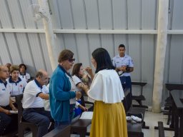 48. Chegada na Escola e Missa