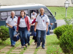 74. Chegada na Escola e Missa
