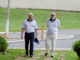 76. Chegada na Escola e Missa