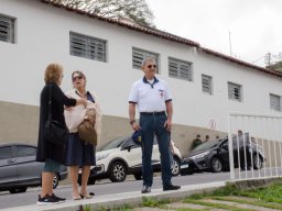 77. Chegada na Escola e Missa