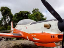 04. Aviões